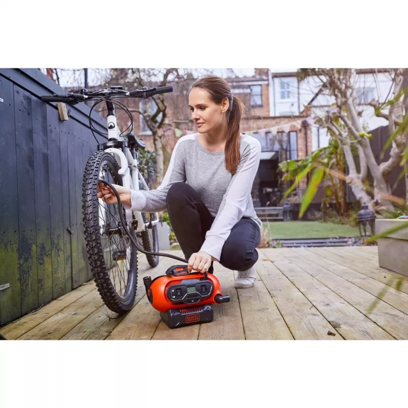 Kompresor powietrza Black & Decker BDCINF18N-QS 160 l/min AC/Zapalniczka samochodowa