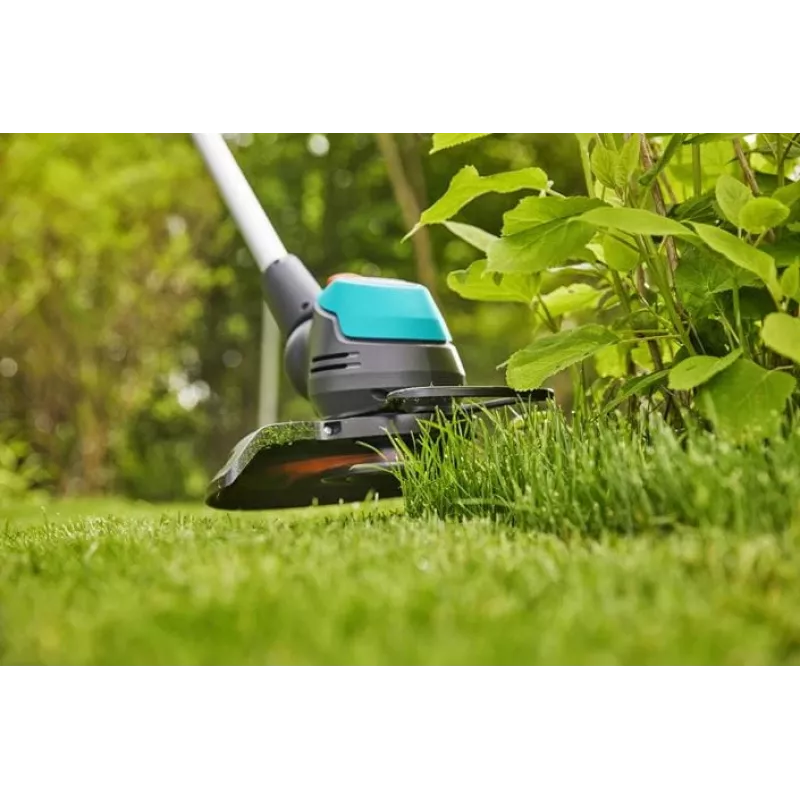 Gardena EasyCut 23/18V Ready-To-Use Set - Podkaszarka - Akumulatorowa 2 Ah - Szerokość cięcia: 230 mm - 2,4 kg (14700-20)