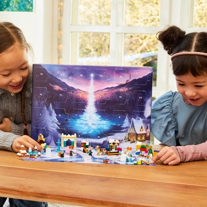 Zabawka konstrukcyjna LEGO Disney Kraina Lodu Kalendarz Adwentowy 2025 zestaw 43273 — 231 elementów, 4 minifigurki, wiek 5+