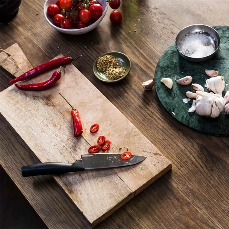 Nóż kuchenny Fiskars 1051749 ze stali nierdzewnej 1 szt. Nóż szefa kuchni