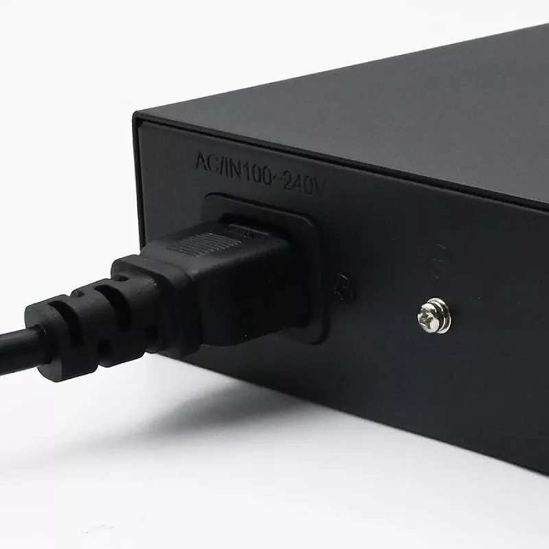 Przełącznik sieciowy QOLTEC 52364 — Gigabit Ethernet PoE 16xRJ45, 2xSFP