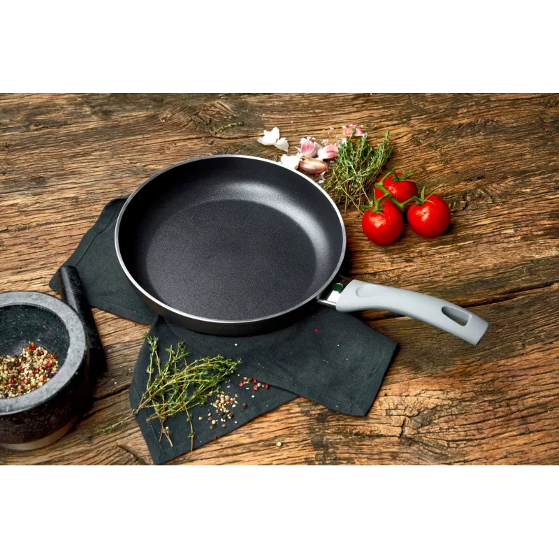 Patelnia uniwersalna BALLARINI 75003-053-0 32 cm czarna