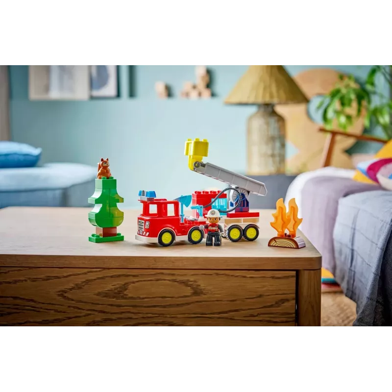 LEGO DUPLO 10473 Wóz strażacki z wężem i strażakiem