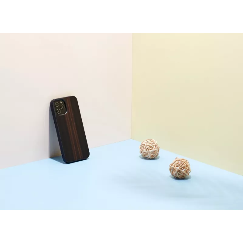Etui na telefon Man and Wood dla iPhone 12 Pro Max — czarne hebanowe, ochronna twarda skorupa