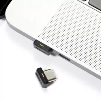 YubiKey Yubico 5C Nano FIPS Security Key 2048-bit RSA