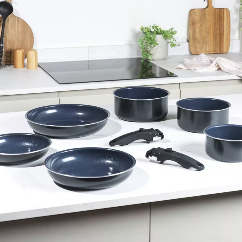 Zestaw garnków Russell Hobbs RH03321EU7 — 8-częściowy, z powłoką zapobiegającą przywieraniu, można myć w zmywarce