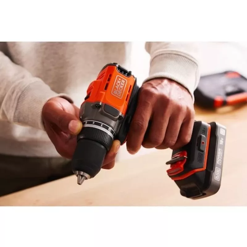Wiertarko-wkrętarka akumulatorowa Czarny & Decker BCD382XN 18V — kompaktowa wiertarka 18 V (bez akumulatora)