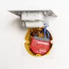 Inteligentny włącznik Shelly 1PM Gen4 — bezprzewodowy, 110–240 V AC, maks. 240 V, pomiar mocy, 16 A, 42×16×37 mm