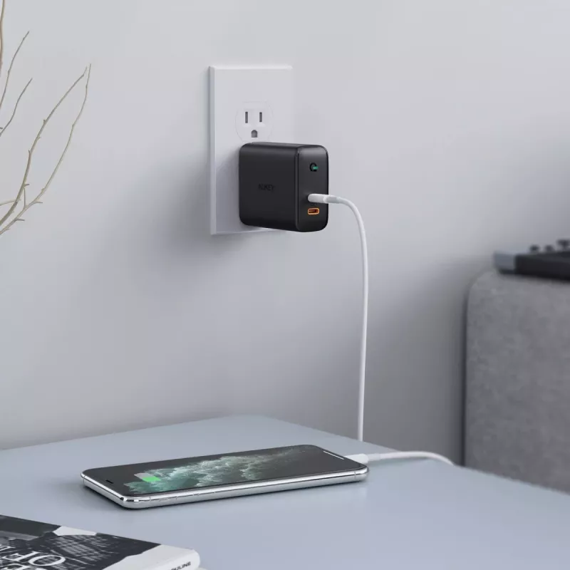 Ładowarka do urządzeń mobilnych AUKEY PA-D2 36W Czarna Wewnętrzna