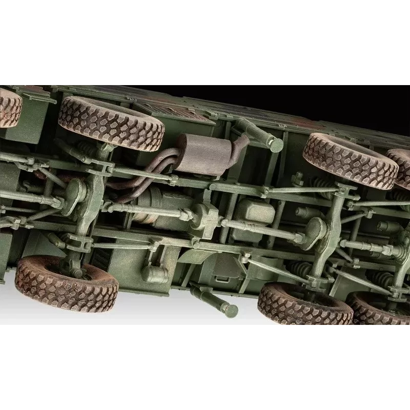 Zestaw modelu plastikowego REVELL Man 10T Milgl 8x8 Truck 1/35