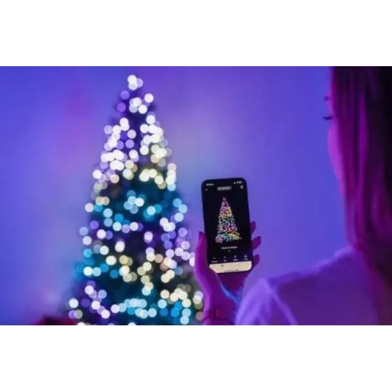 Podświetlana choinka Twinkly Regal Tree 1,50 m — 270 diod RGB LED, Wi‑Fi i Bluetooth, IP20, 36 W, zielony przewód