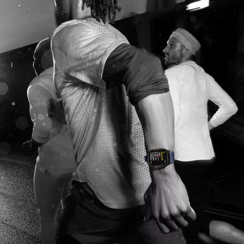 APPLE Watch Ultra 2 GPS + Cellular 49mm Czarna Koperta z Tytanu z Ciemnozielonym Paskiem Alpine Loop - Duży