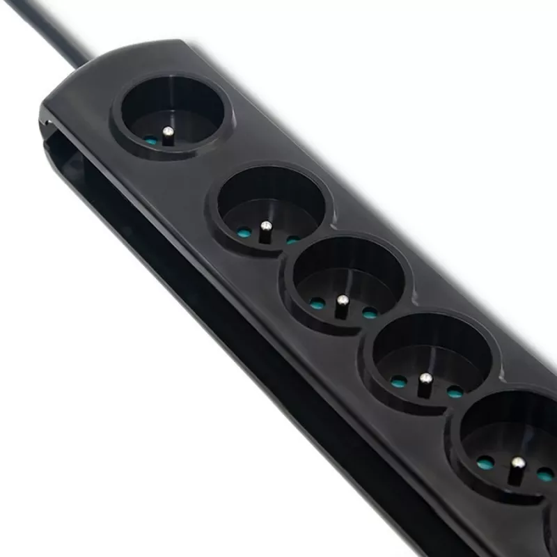 Listwa przeciwprzepięciowa Qoltec 50171 Czarna 7 gniazd AC 230V 1,5m