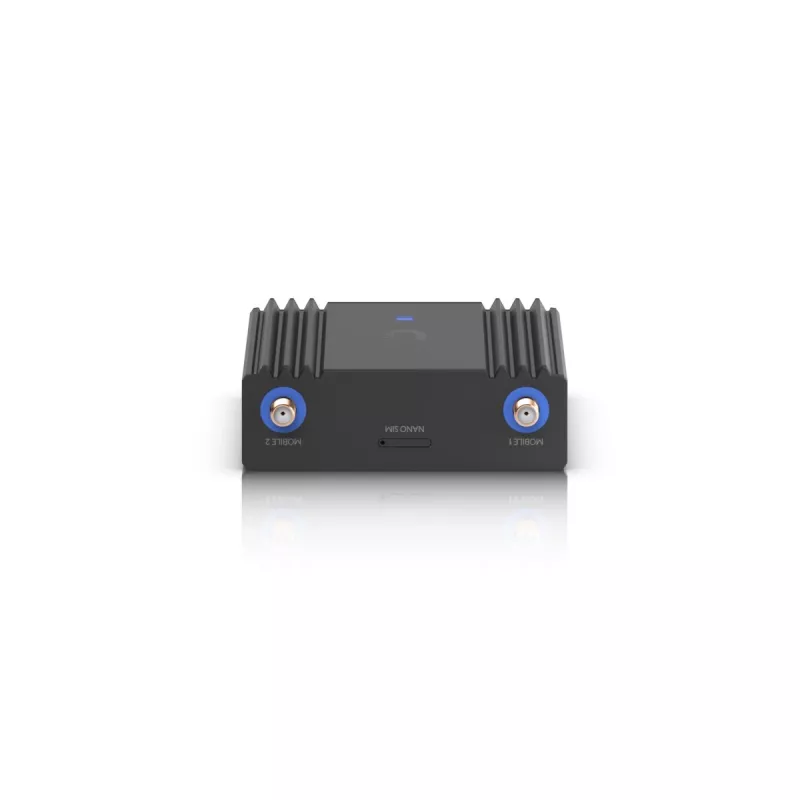 Router sieci komórkowej Ubiquiti UMR-Ultra — 4G LTE, NanoSIM, 2.4 GHz Wi‑Fi (802.11g), 2x RJ‑45, 3 zewnętrzne anteny SMA, 5–30 V DC