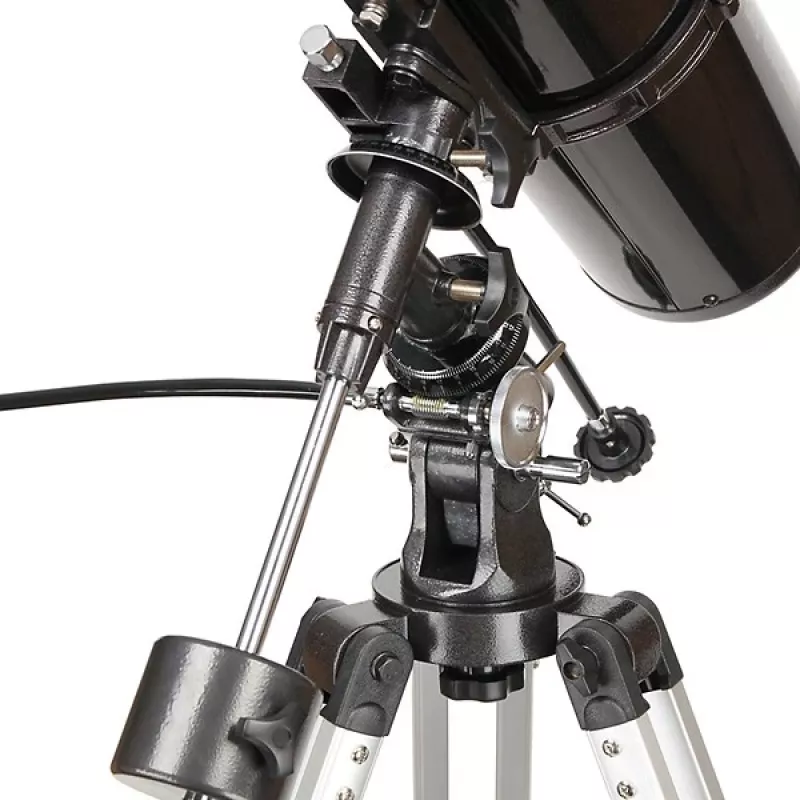 Refraktor Skywatcher BK 1309 EQ2 — apertura 130 mm, ogniskowa 900 mm