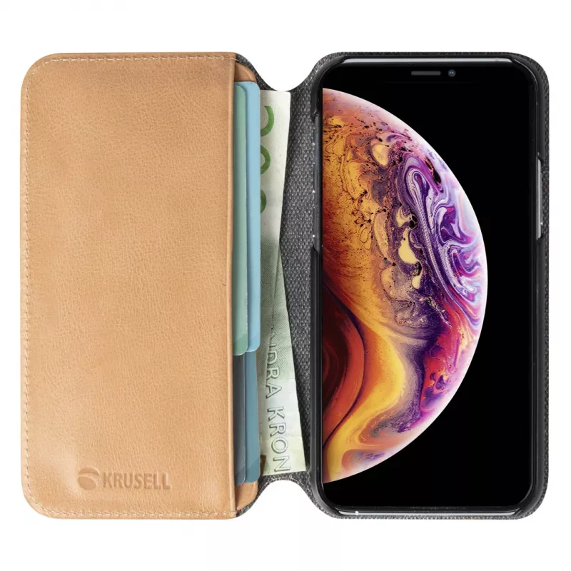 Portfel na telefon Krusell Sunne dla Apple iPhone 11 Pro Max — vintage nude, etui folio z przegródkami na karty