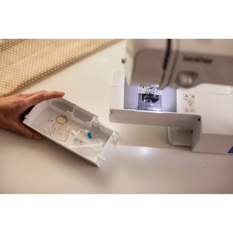 Maszyna do szycia Brother RL417 elektryczna