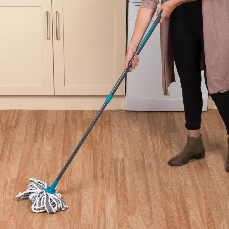 Teleskopowy mop Beldray LA049179UFFEU7 z wkładem Antibac, regulowany uchwyt
