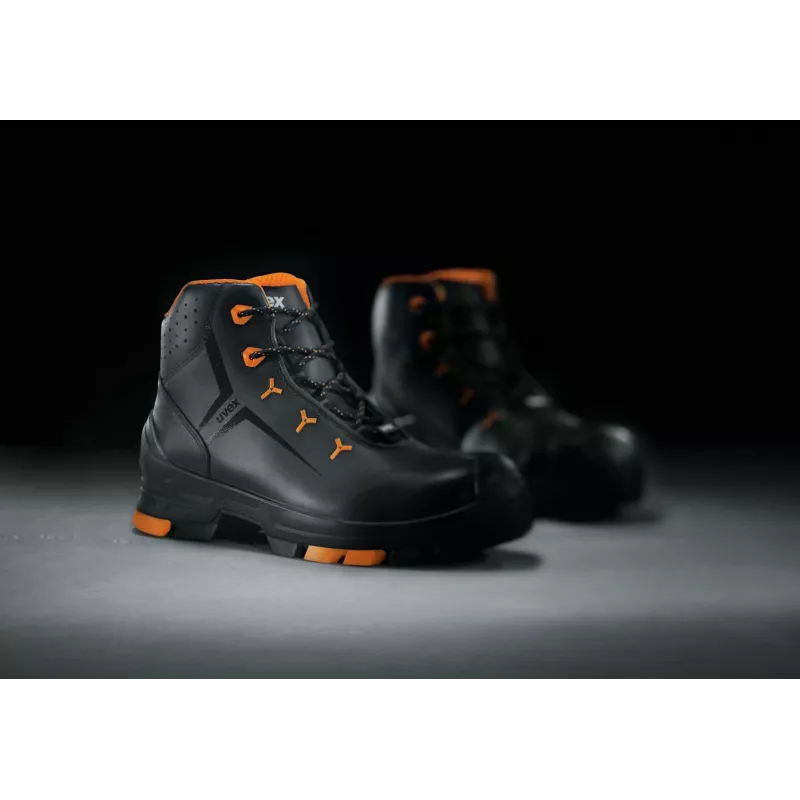 Buty ochronne Uvex 6503/2 S3 rozmiar 42 podeszwa PUR W11