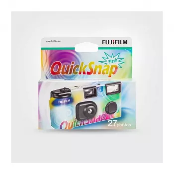Aparat jednorazowy Fujifilm Quicksnap Flash — 135 mm (ogniskowa 32 mm), migawka 1/100s, wbudowana lampa błyskowa, Czarny