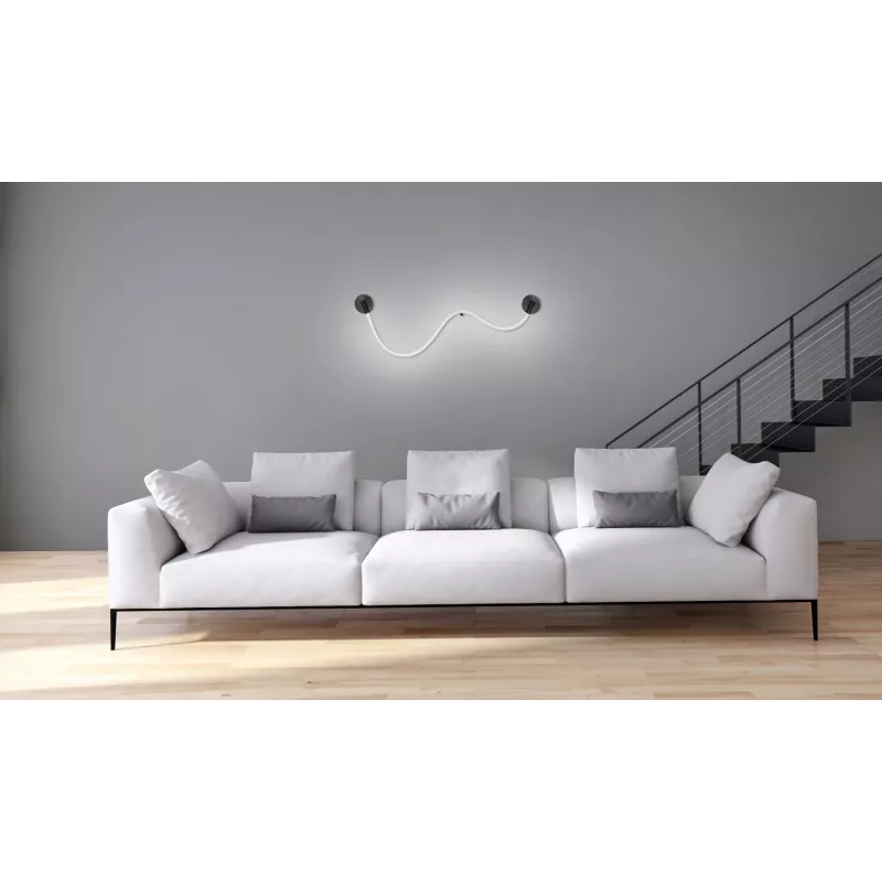 Lampa ścienna LED ActiveJet AJE-CAMELIA NW — 2400 lm, 4000 K, 16 W, czarna, 1580×120×65 mm, IP20
