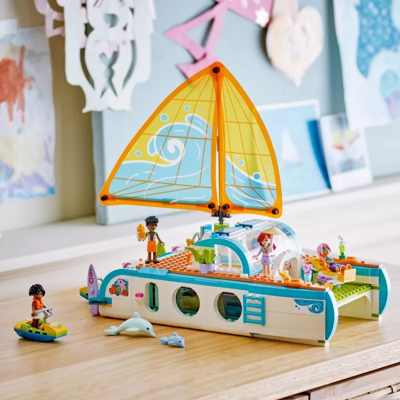 LEGO Friends zestaw Łódź turystyczna 42664 — 685 elementów, 4 minilaleczki, wiek 8+, 260×190×320 mm