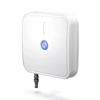 Kierunkowa antena sieciowa QuWireless AXRL — 7 dBi, 0.694–0.96 / 1.7–2.2 / 2.2–2.7 GHz, PoE/LAN, podwójna polaryzacja