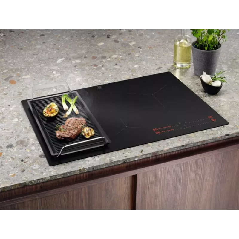 Płyta indukcyjna do zabudowy Electrolux EIS87453IZ — 77 cm, 4 strefy (210/210/145/240 mm), sterowanie dotykowe na szkle, blokada rodzicielska