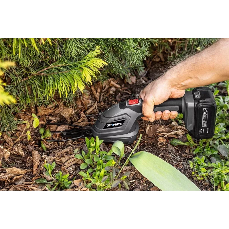 Nożyce do żywopłotu elektryczne GRAPHITE 58GE119, waga 1,09 kg, głębokość ostrza 265 mm