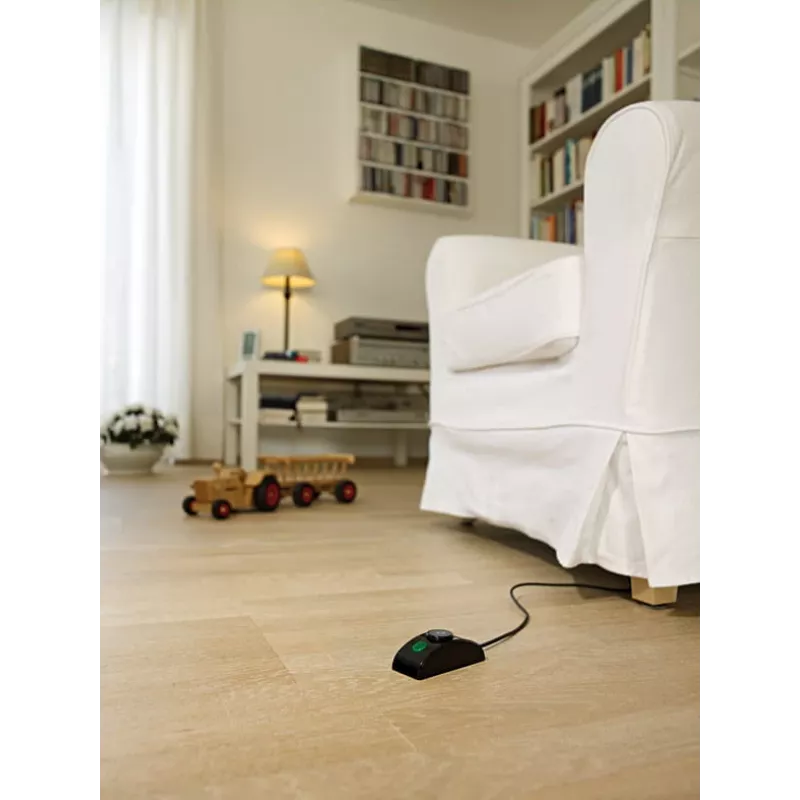 brennenstuhl Primera-Tec Comfort Switch Plus - Überspannungsschutz - Wechselstrom 250 V - 3500 Watt - Ausgangsbuchsen: 7 - 2,0m - Deutschland - Schwar