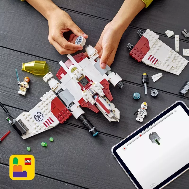 LEGO Star Wars V-19 Torrent Fighter 75432 zestaw konstrukcyjny — 567 sztuk, 3 minifigurki, model do ekspozycji i zabawy
