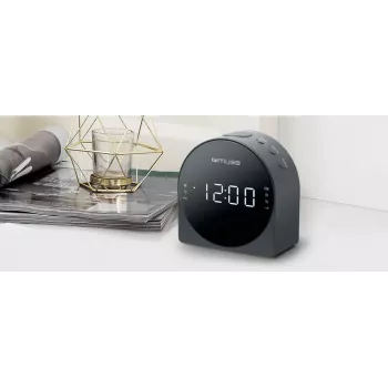 Zegar radiowy Muse M-185 CR — FM/MW, wyświetlacz LED 0,9 cala, zasilanie AC 230V z podtrzymaniem bateryjnym AAA, czarny