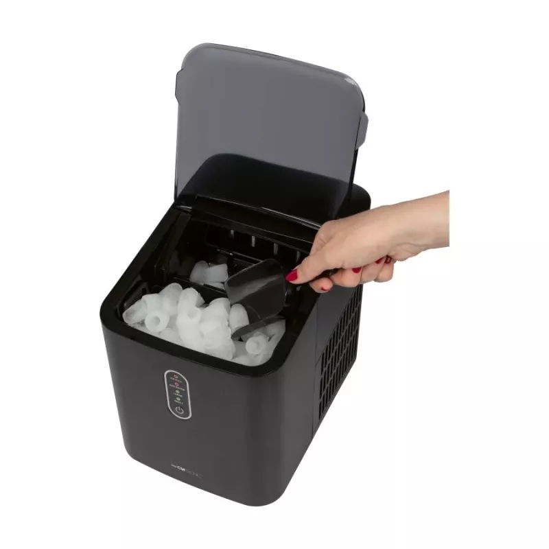 Clatronic EWB 3798 kostkarka do lodu, 1,1 l, czarna