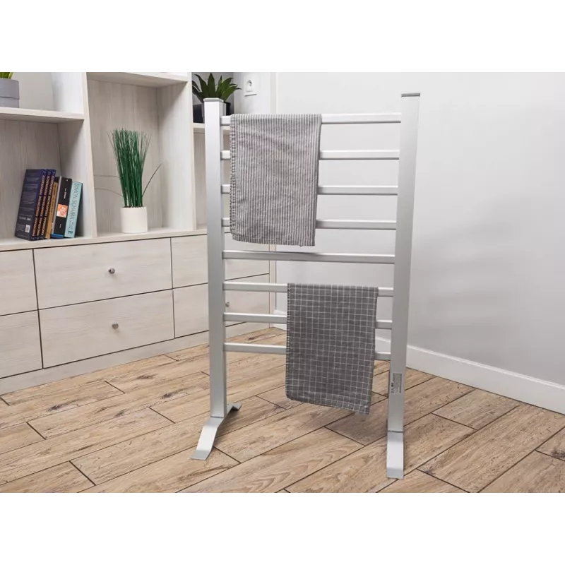Elektryczna suszarka na pranie NOVEEN ECD25 — pojemność 25 L, 125 W, timer, aluminium, IP22, do zawieszenia