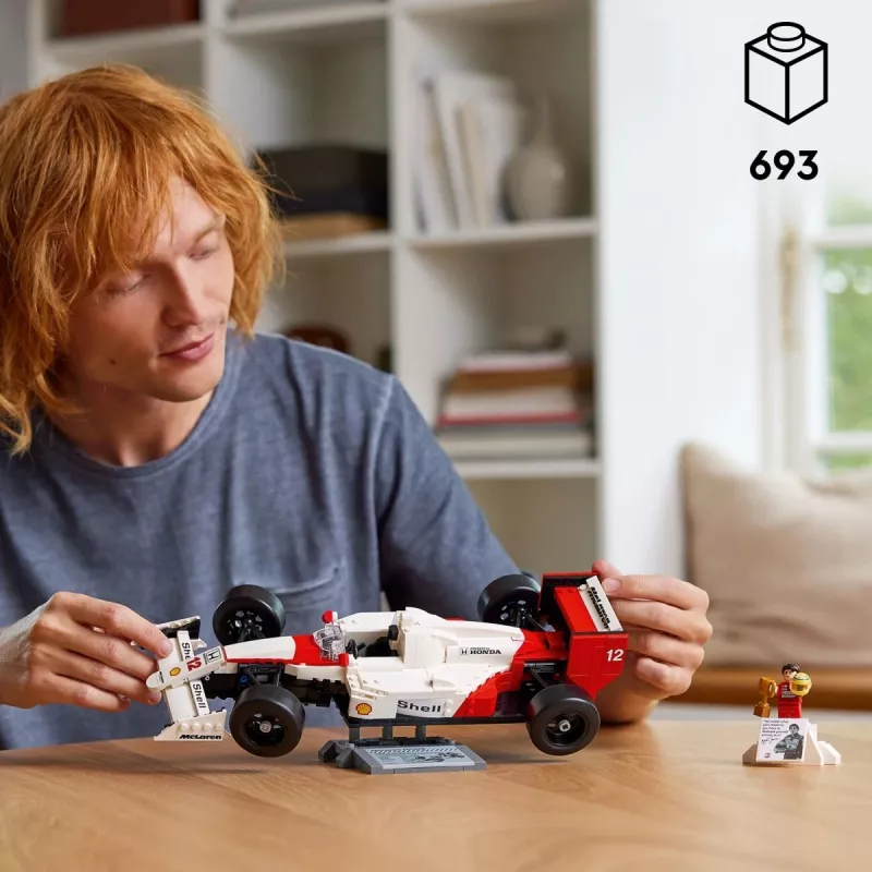 Zestaw LEGO McLaren MP4/4 Ayrton Senna 10330 — model w skali LEGO ICONS do ekspozycji