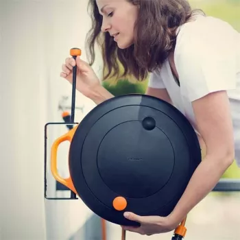 Fiskars 1020448 uchwyt na wąż Metal Czarny