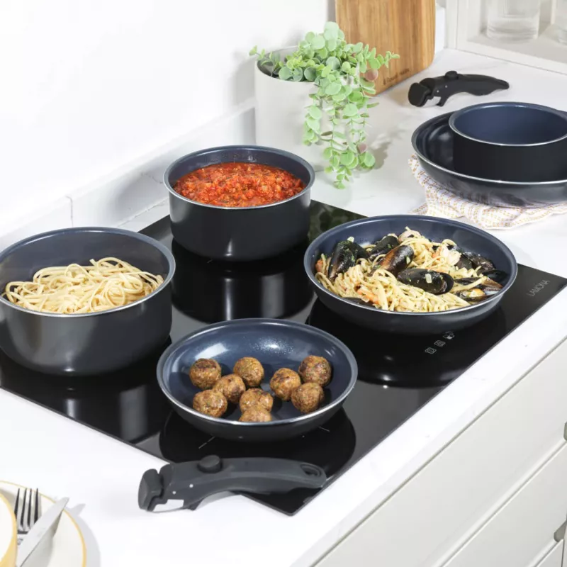 Zestaw garnków Russell Hobbs RH03321EU7 — 8-częściowy, z powłoką zapobiegającą przywieraniu, można myć w zmywarce