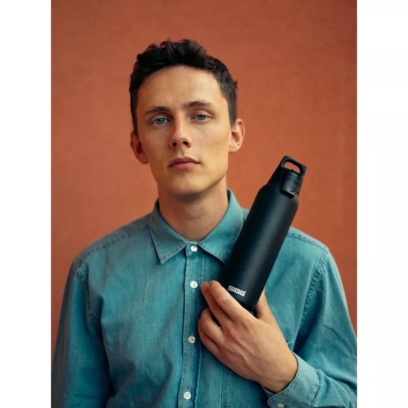 Termos próżniowy SIGG 8998.10 0,55 l czarny stal nierdzewna