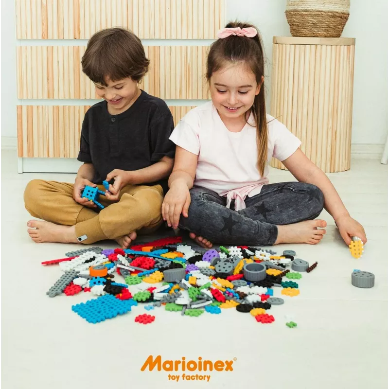 Zestaw konstrukcyjny Marioinex Mini Waffle Constructor — 141 elementów, wielokolorowy, dla dzieci od 5 lat