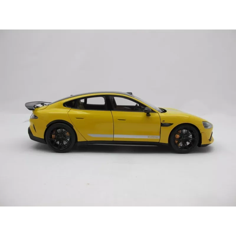Klasyczny model samochodu Xiaomi BHR08KQGL, wstępnie zmontowany, skala 1:18 — 284×110×82,5 mm