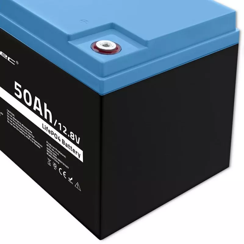Akumulator LiFePO4 QOLTEC 12,8 V 50 Ah (model 53704) do zasilania awaryjnego i magazynowania energii