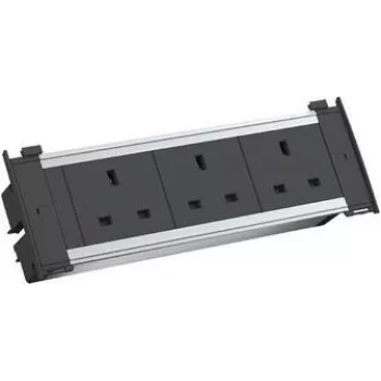 Bachmann Kapsa S - 2 m - do użytku wewnętrznego - Type G (BS 1363) - Type G - Czarny - Srebrny - 3 AC-Outputs