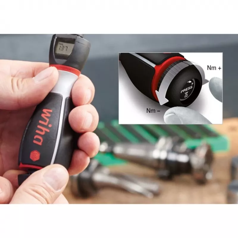 Ręczny wielobitowy wkrętak dynamometryczny Wiha 36888 — szerokość 40 mm, długość 134 mm, waga 373 g