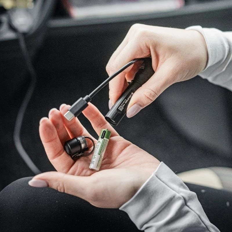 Latarka Ledlenser P3R Czarna — ładowalna kompaktowa latarka LED na brelok