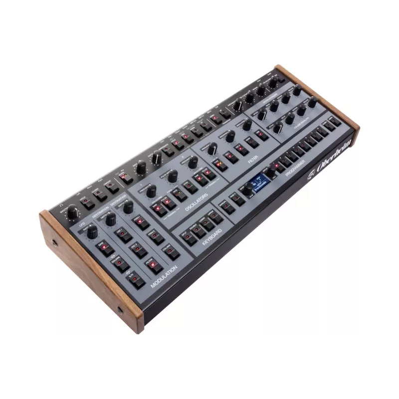 Oberheim OB-X8 syntezator analogowy polifoniczny, desktop