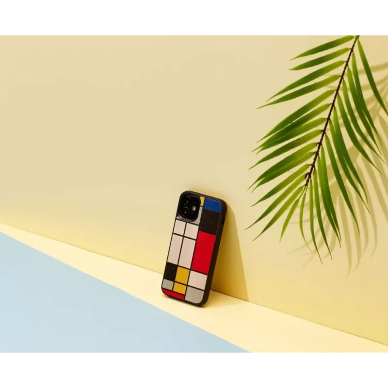 Etui na telefon Man and Wood do iPhone 12 mini — drewniany tył, czarna ramka