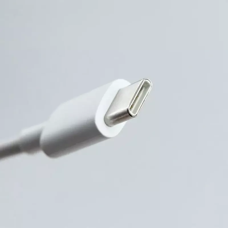 Kabel USB-C Charge and Play SUBSONIC SA5634 do PS5 — przewodowe ładowanie i transmisja danych