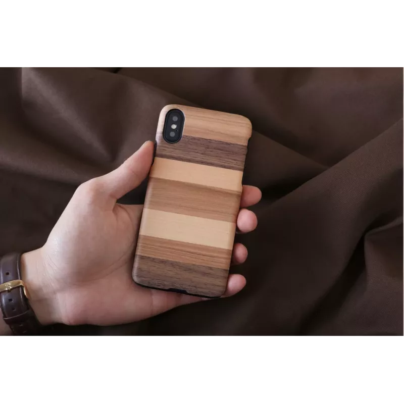Etui na smartfona Man and Wood dla iPhone X/XS — czarne etui ochronne
