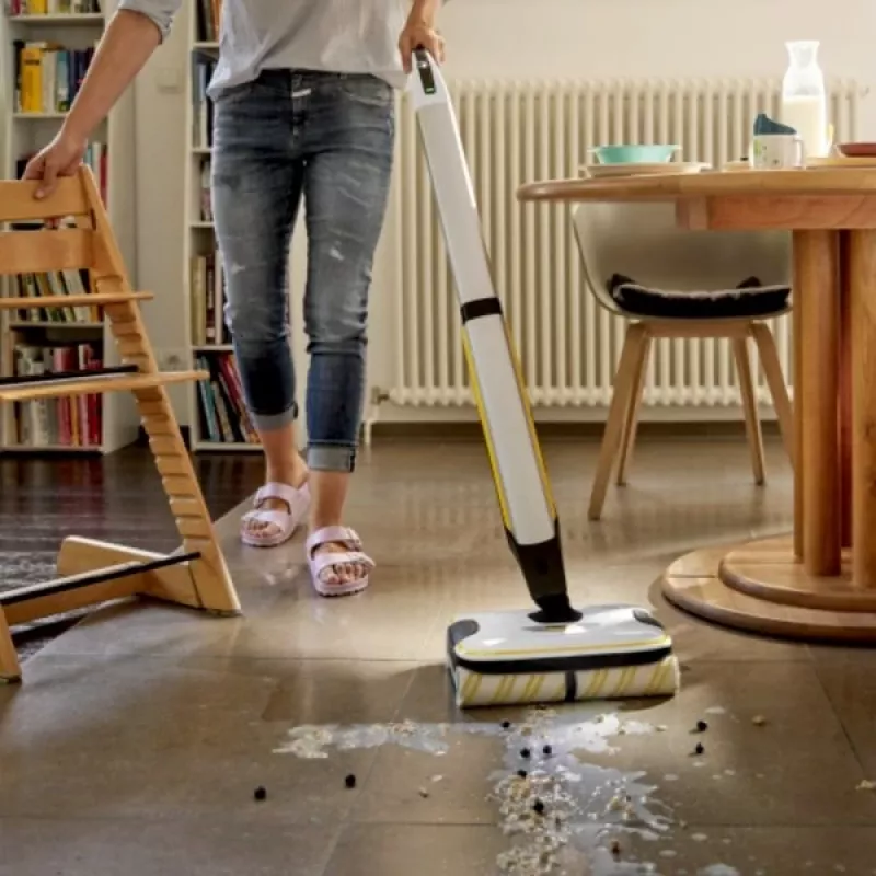 Kärcher FC 7 CORDLESS Miotła elektryczna Akumulatorowa Na mokro Bezworkowa Czarny, Biały, Żółty 2,85 Ah
