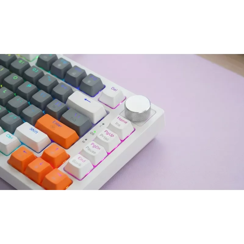 Klawiatura gamingowa Savio ASTRAL WHITE JADE 3 KOLORY USB QWERTY US International